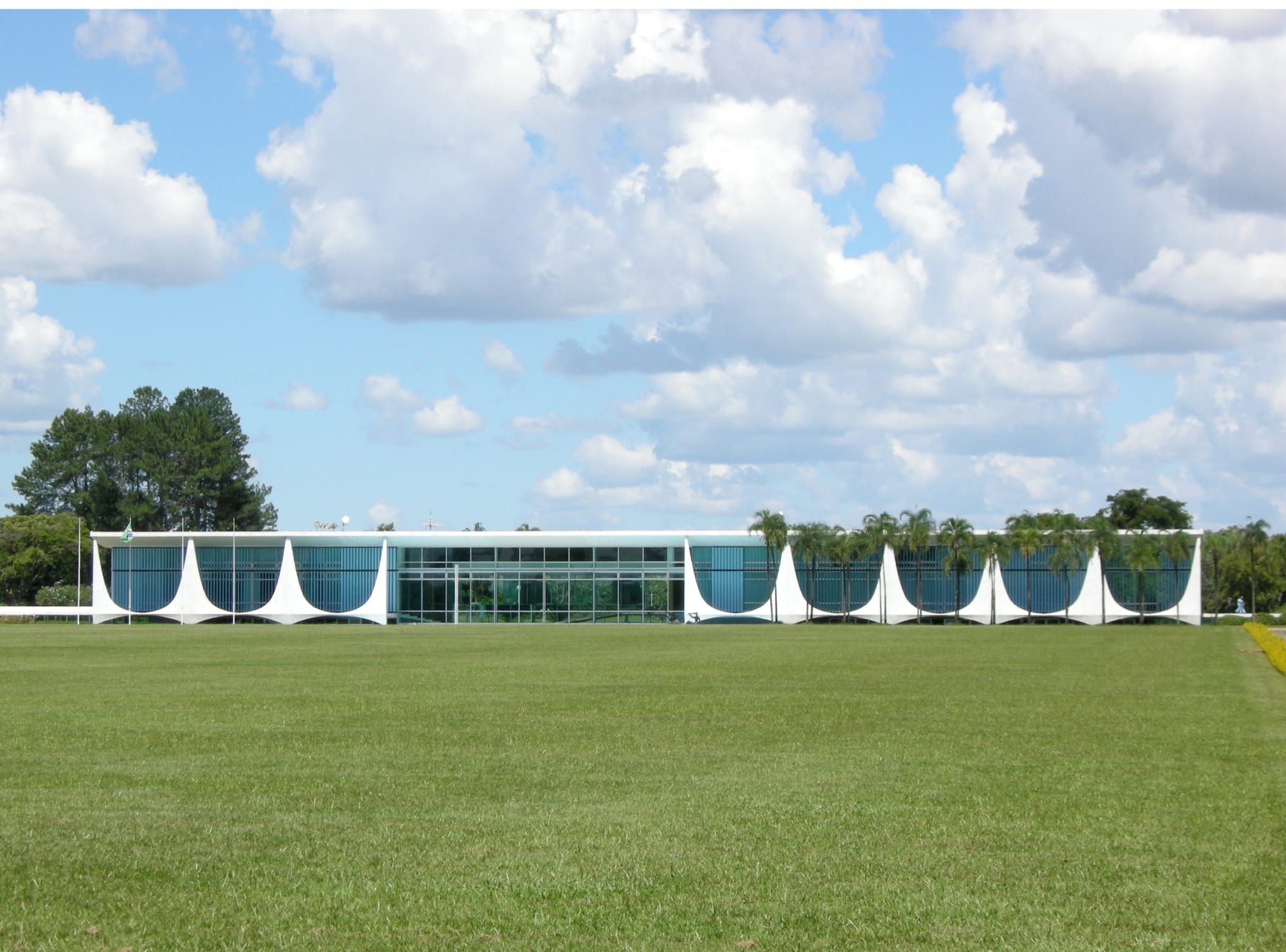 Palácio da Alvorada, obra de Oscar Niemeyer em Brasília